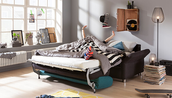 Multifunktionales Möbel - Schlafsofa aufgeklappt - viel Komfort auf kleinstem Raum.