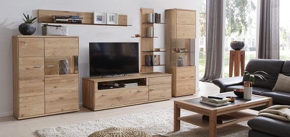 Wohnwand aus Highboard, Sideboard, TV- und Buecher-Board dazu zwei Regale